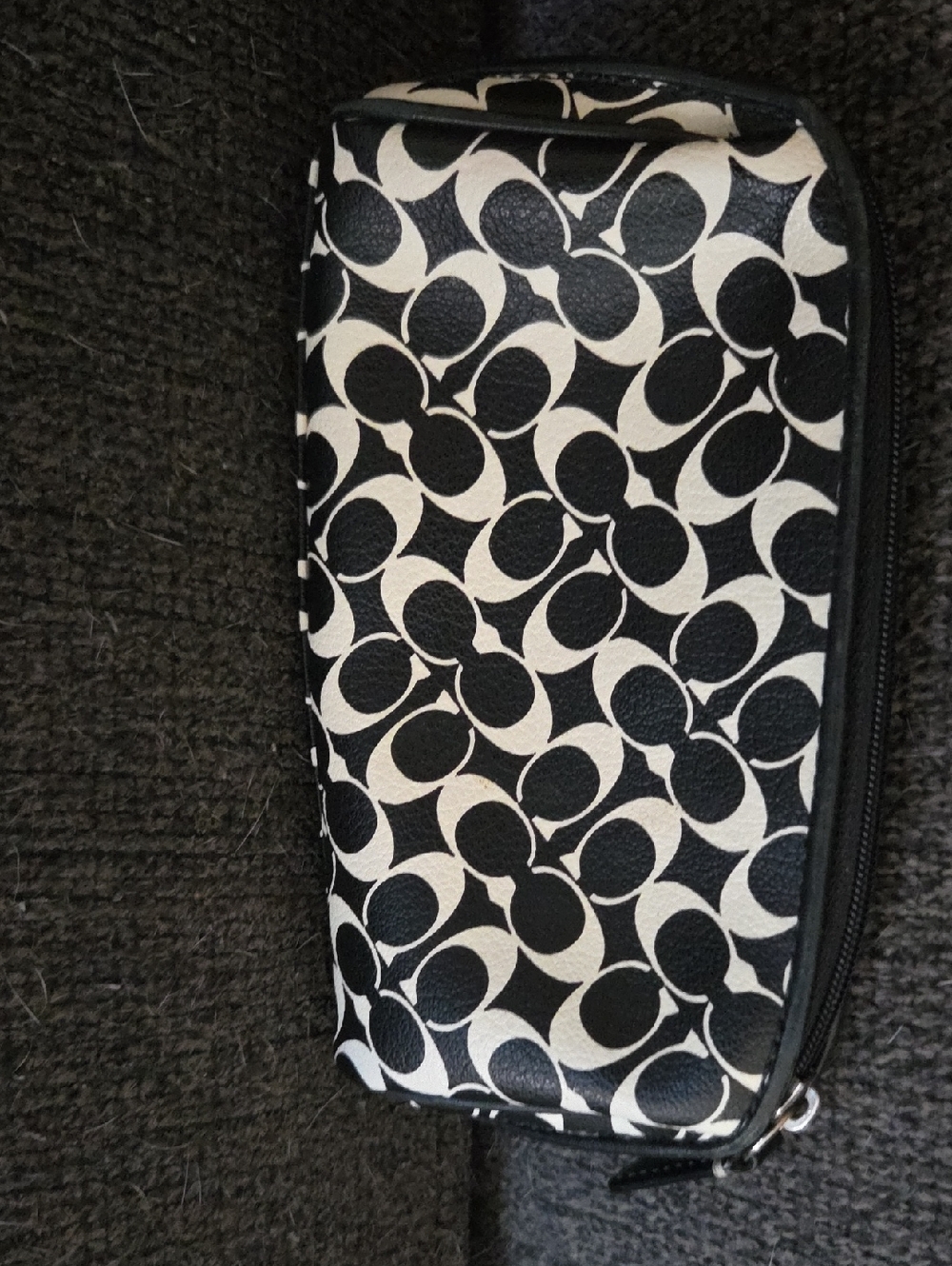 Coach Black & White Signature Zip Case - Picture 2 of 3